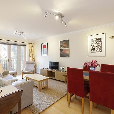 Beautiful Flat With Terrace Apartment ลอนดอน ภายนอก รูปภาพ