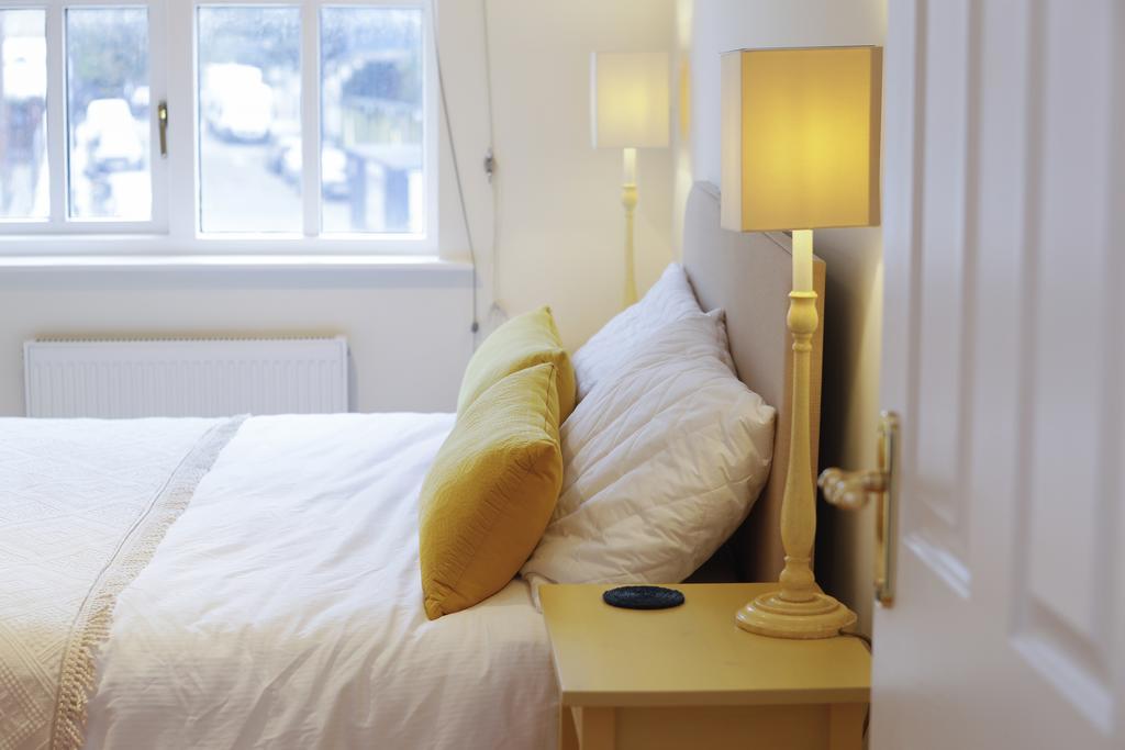Beautiful Flat With Terrace Apartment ลอนดอน ภายนอก รูปภาพ