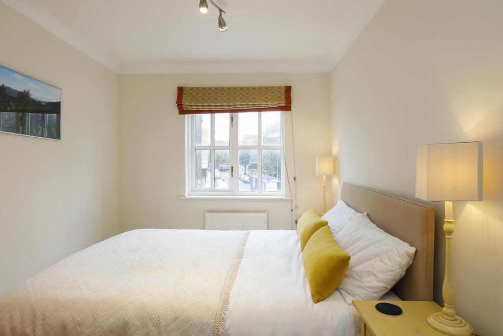 Beautiful Flat With Terrace Apartment ลอนดอน ภายนอก รูปภาพ